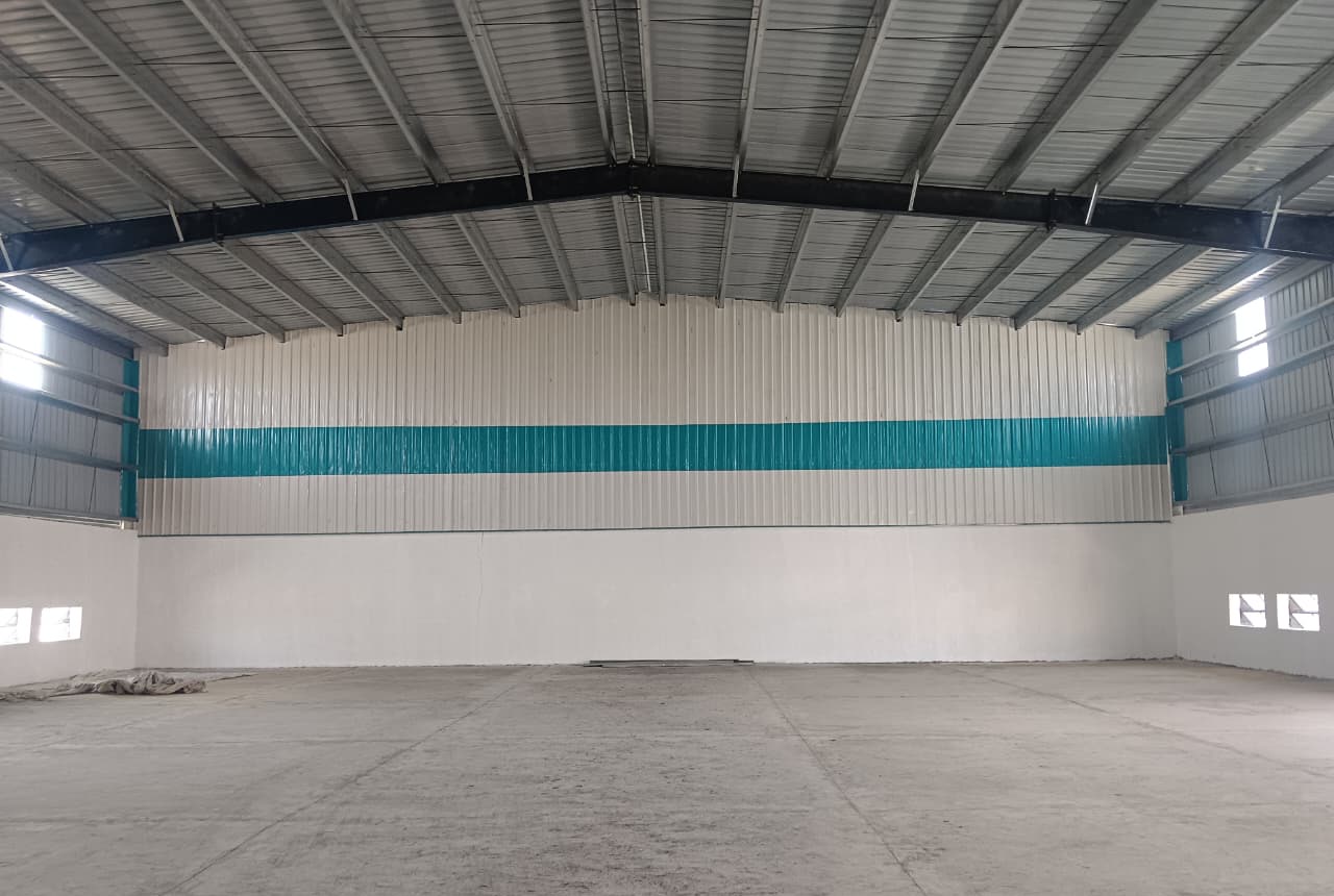 Industrial building internal space