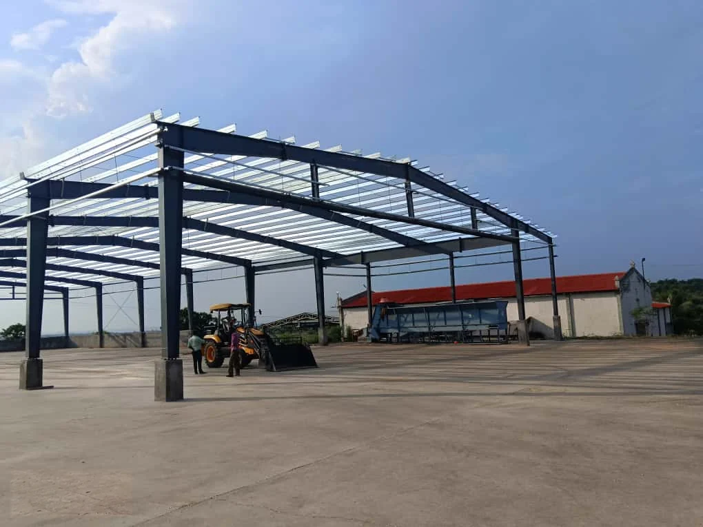 Vijay Laxmi Cotex · Jamner, Maharashtra · Erection · end frame and roof members