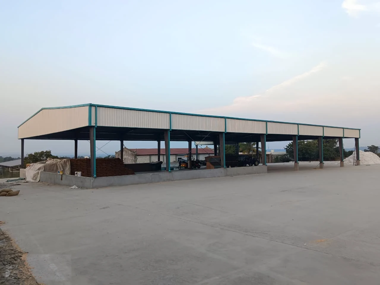 Vijay Laxmi Cotex industrial shed at Jamner, sheeting stage