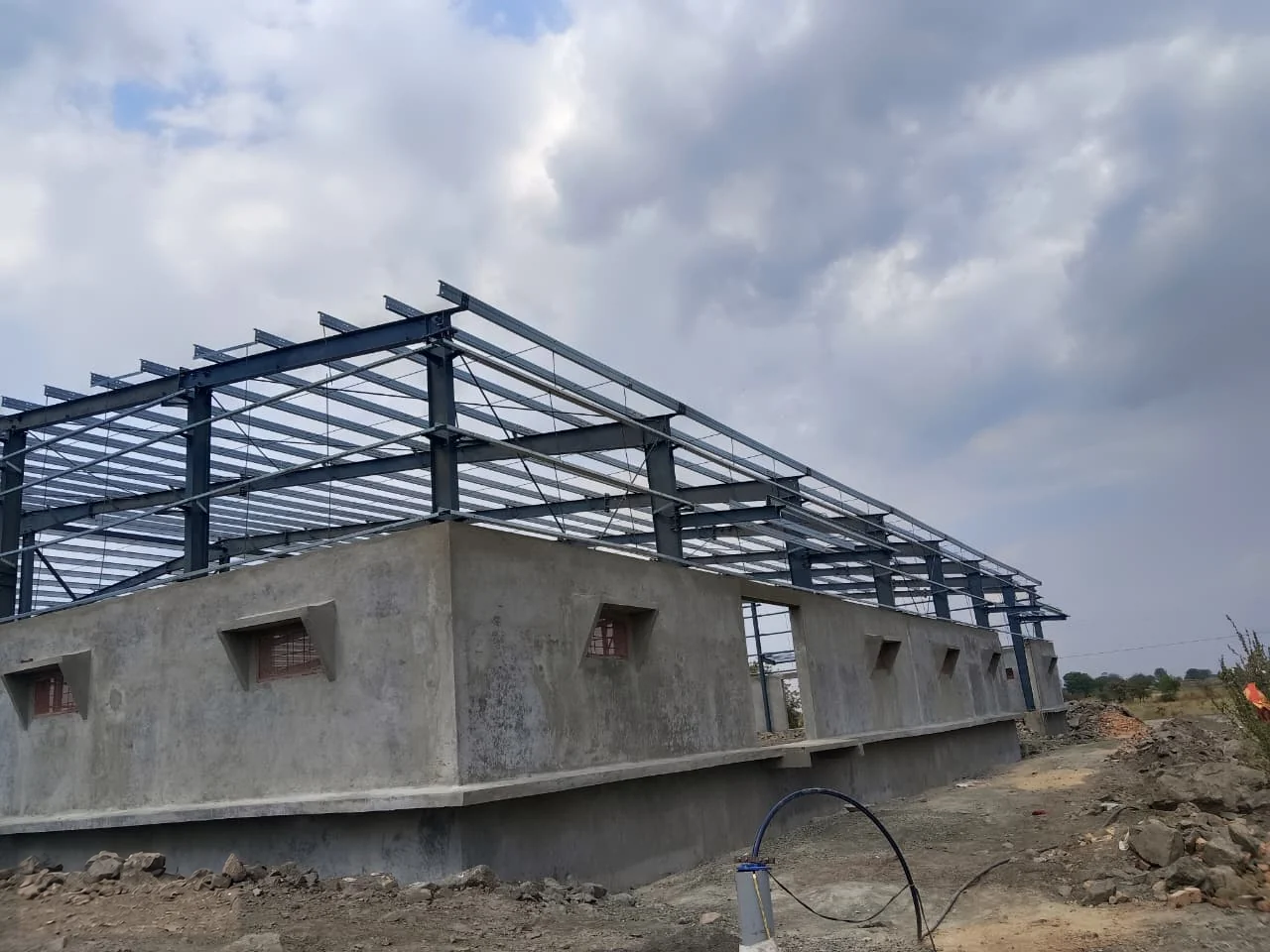 Dr. Awachar Godowns, Kalambeshwar: Godown 3 · erection exterior